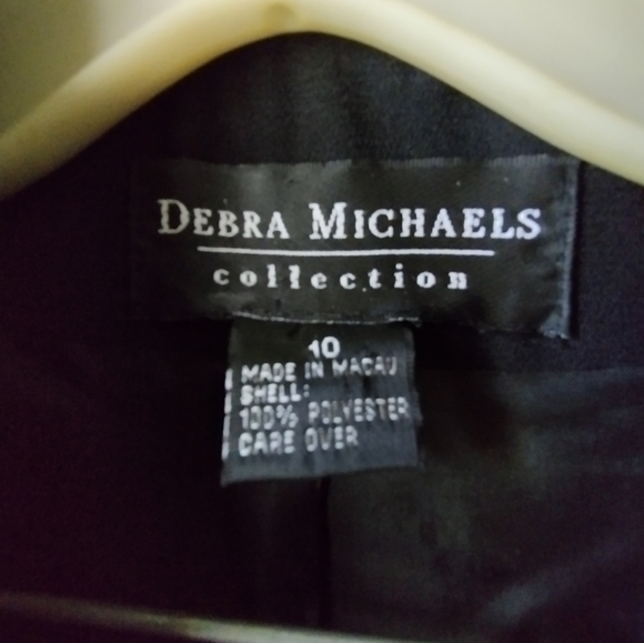 LIKE NEW Debra Michaels Collection Cropped Blazer with Beaded Collar - Picture 5 of 5
